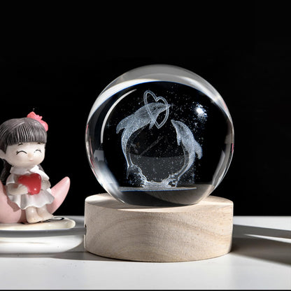 3D Dolphin Crystal Ball Night Light,Dolphin Figurine Lamp,Decorative Glass Sphere Ball Paperweight Crystal Sea Animal Decorations for Home(2.4 in)