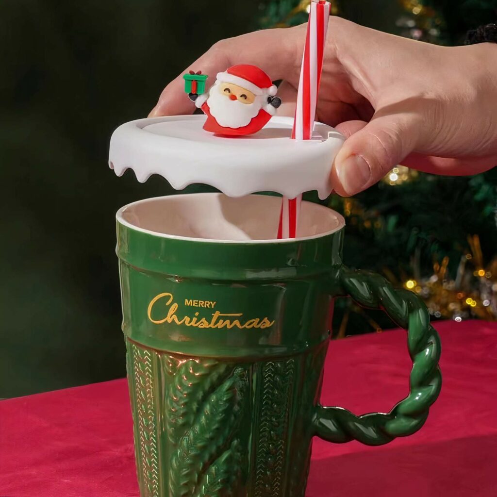 Santa Claus Christmas Mug with lid straw